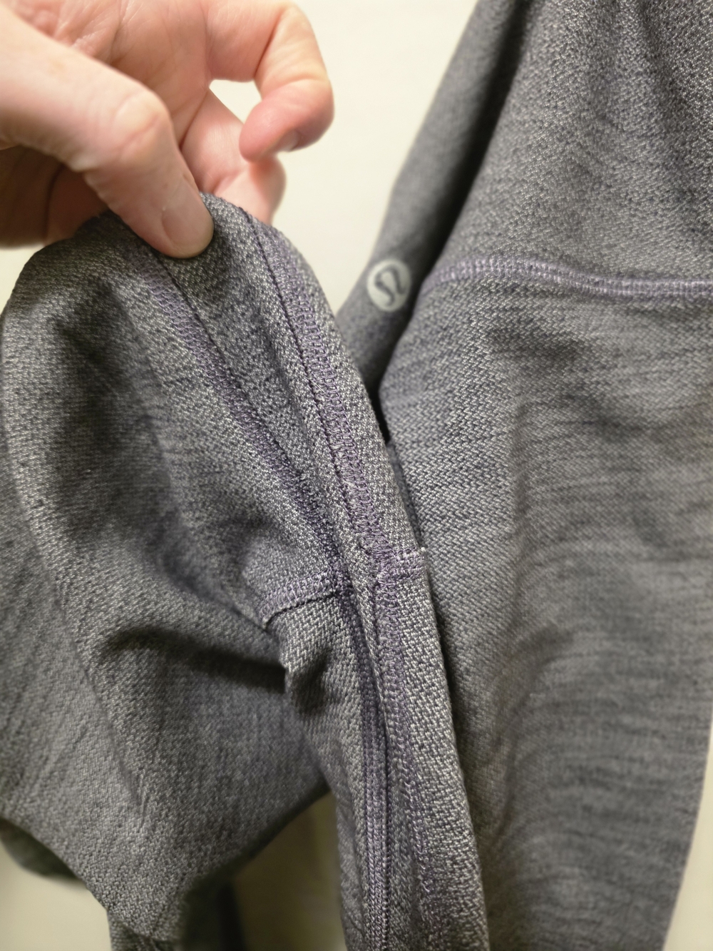 lululemon High Rise Gray Silver NULU Leggings Like New - Picture 7 of 7